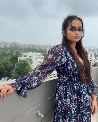 female Call Girls in Aerocity